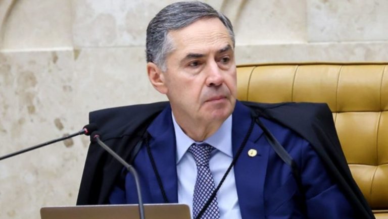 Barroso diz que julgamento de Bolsonaro ocorrerá com serenidade