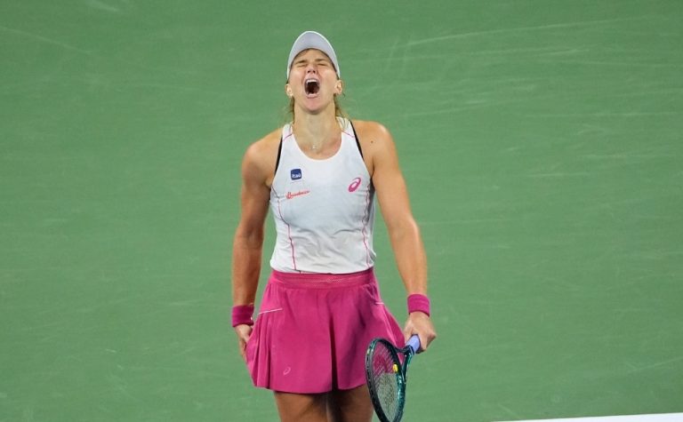 Bia Haddad é dominada por Anisimova e cai nas oitavas do US Open