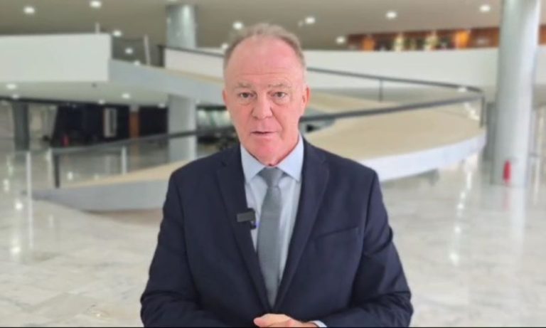 Casagrande comemora rejeição da PEC da Blindagem no Senado