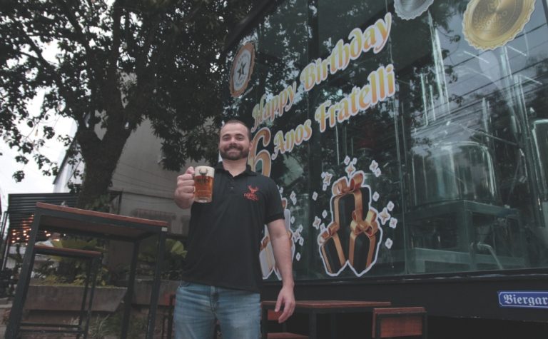 Cervejaria Fratelli celebra 6 anos com música e brindes