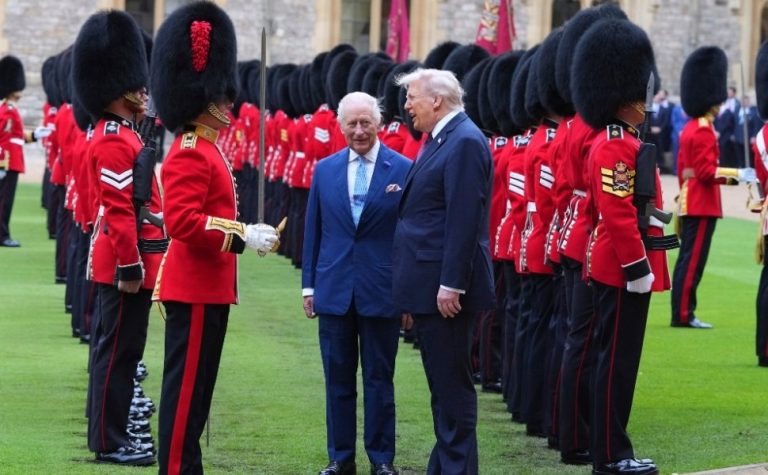 Charles III recebe Trump com pompa em inédita 2ª visita do americano ao Reino Unido