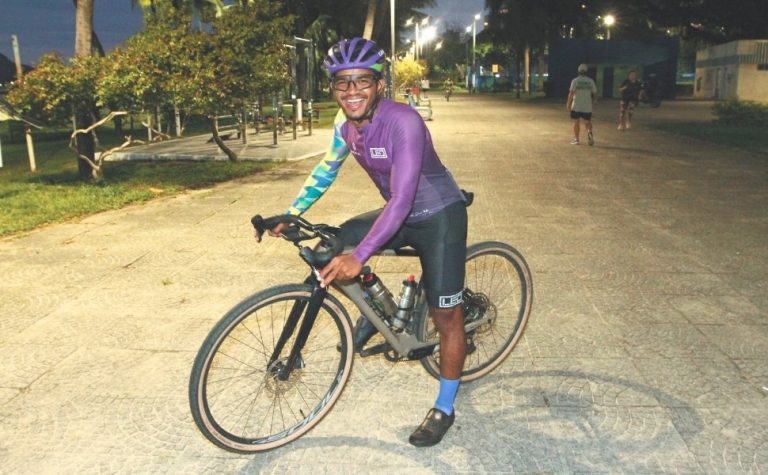 Ciclista cruza o Brasil no pedal e chega ao Espírito Santo