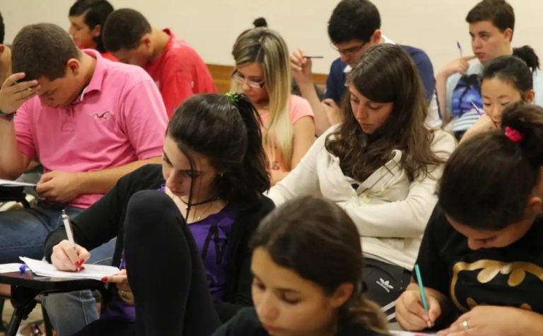 Código de barras, regra para mulheres e prova em duas etapas: veja novidades do CNU