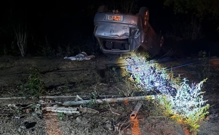 Criança de quatro anos morre após carro capotar no Noroeste do ES