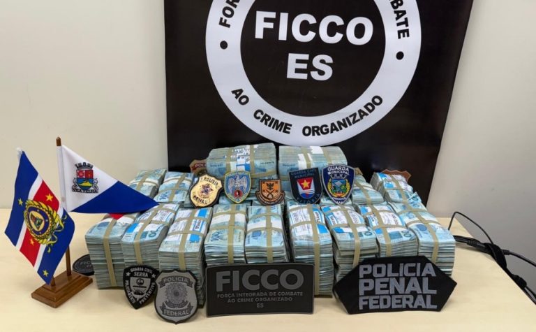 Dupla é presa em flagrante por lavagem de dinheiro com R$ 2 mi em espécie no ES