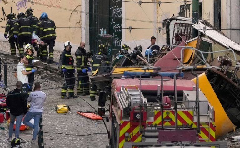 Elevador da Glória descarrilha em Lisboa e mata ao menos três pessoas