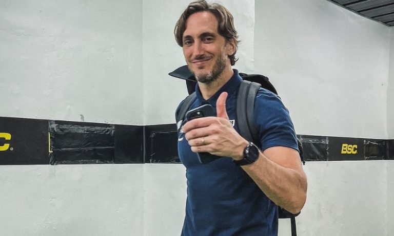 Fluminense anuncia Zubeldía para o lugar de Renato Gaúcho