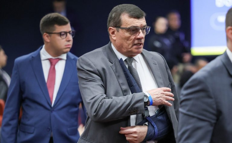 Fux vota para absolver Paulo Sérgio Nogueira, ex-ministro da Defesa