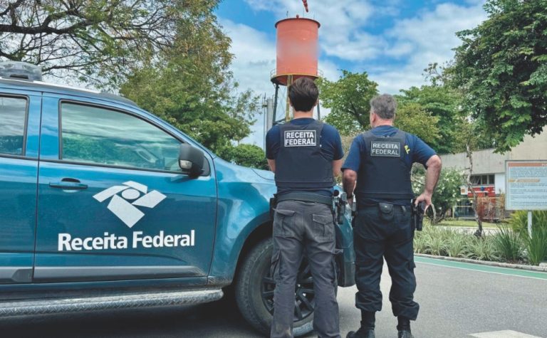 Gasolina pode ficar mais cara com interdição de refinaria