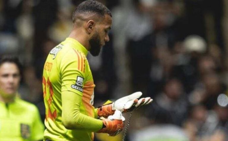 Goleiro Éverson diz que filha de 13 anos foi alvo de assédio sexual na Arena MRV