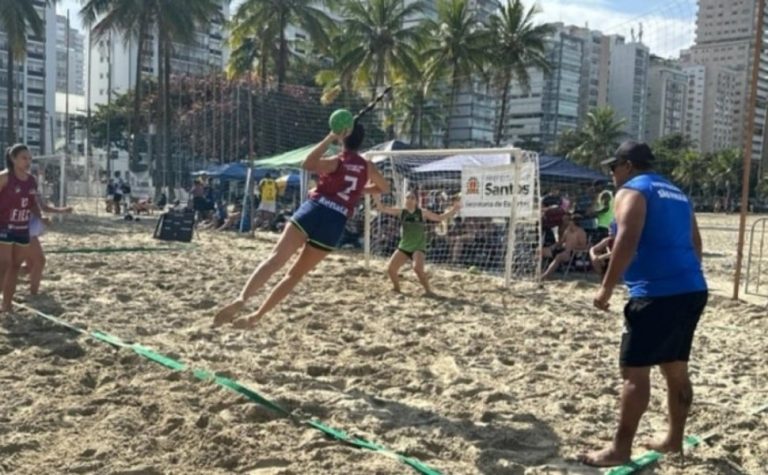 Handebol capixaba na areia carioca