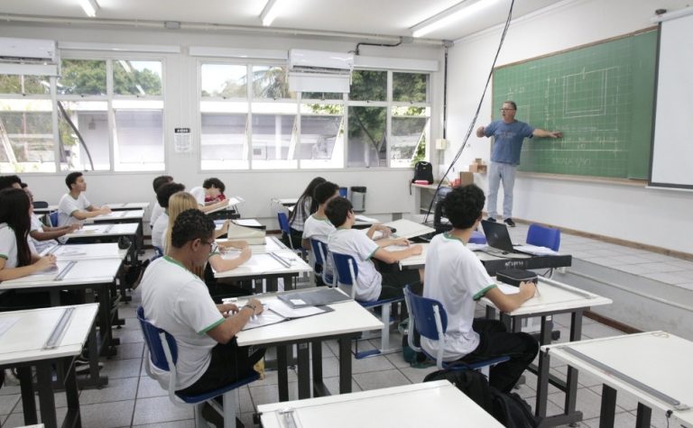 Ifes com inscrições abertas para seleção via redação