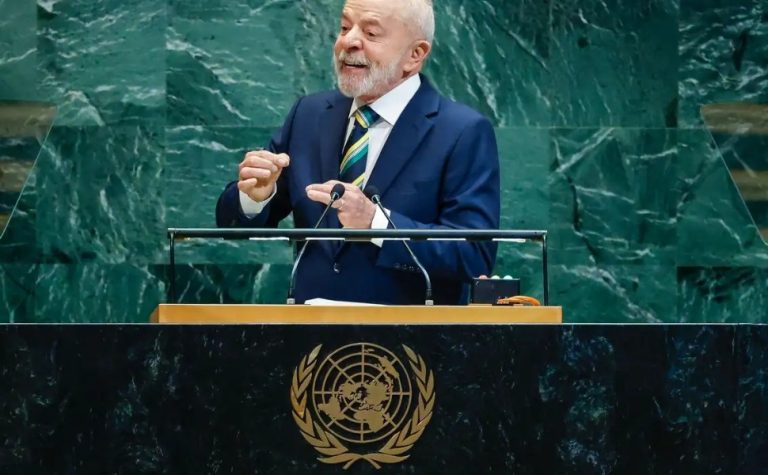 Lula diz que regulação de big techs evita “terra sem lei” na internet