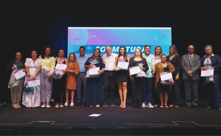 Mais de mil alunos se formam na 2ª oferta do programa QualificarES