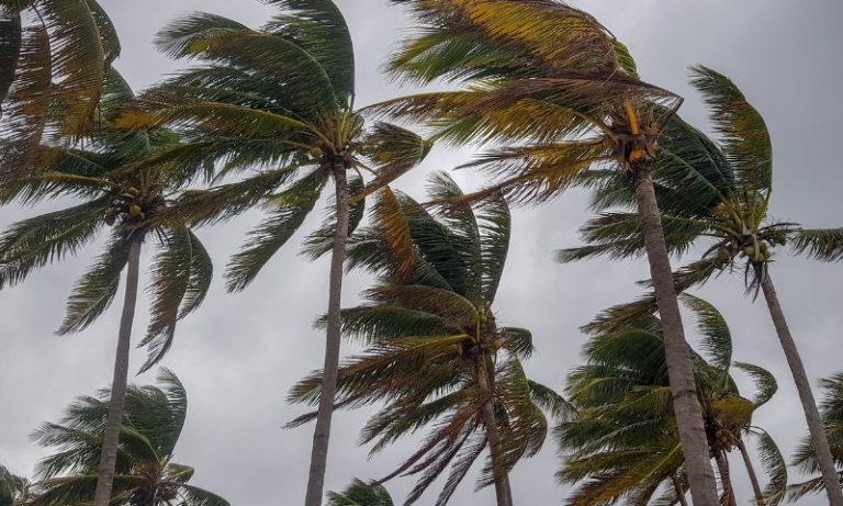 Marinha alerta para passagem de frente fria e ventania no ES; veja previsão