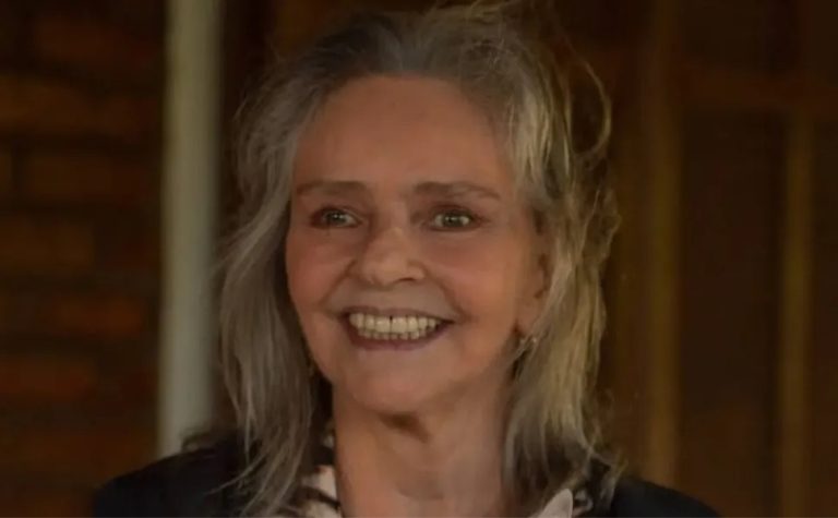 Morre Angela Ro Ro, voz marcante da MPB, aos 75 anos