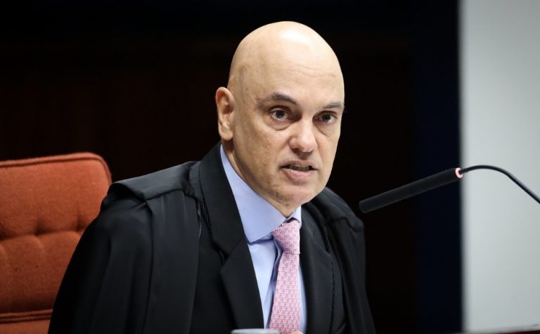 Não há dúvida de que houve tentativa de golpe, diz Moraes em julgamento no STF