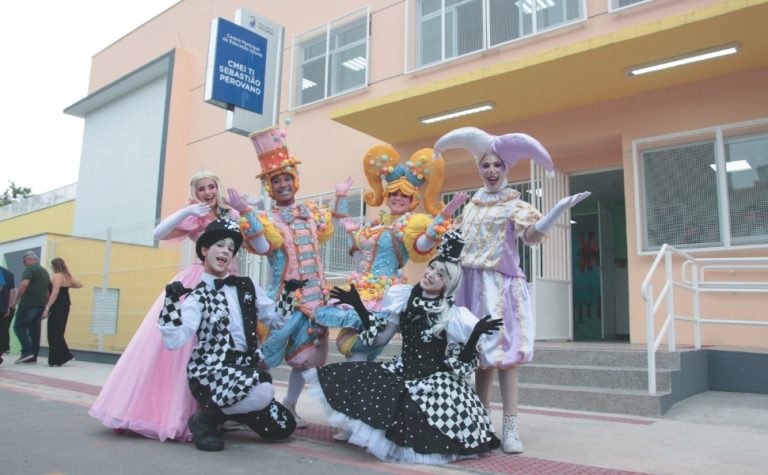Nova escola de tempo integral em Vitória