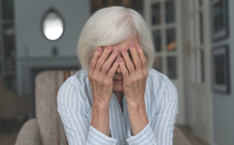 Novo tratamento contra Alzheimer começa a ser aplicado no Brasil