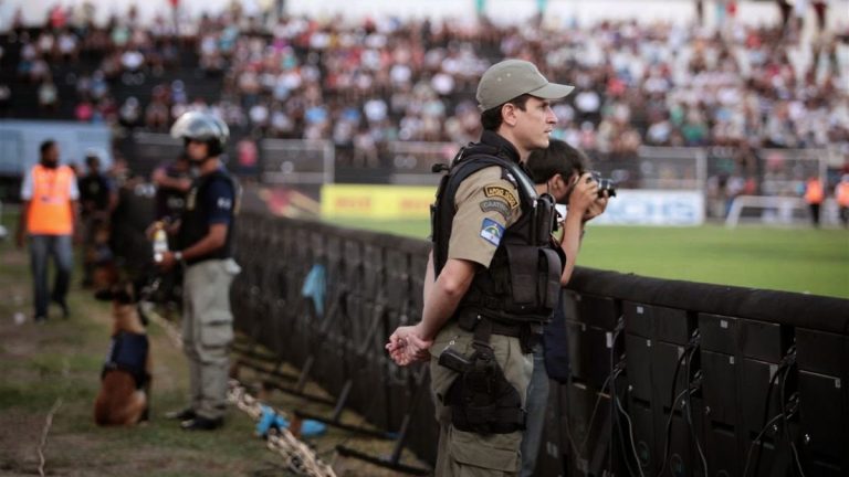 PM mobiliza mais de mil policiais para jogos de Náutico e Santa Cruz no Recife
