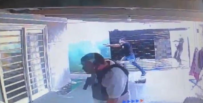 Padrasto mantém enteada em cárcere privado por 22 anos: ‘Crime mais bárbaro que já vi’, diz delegado
