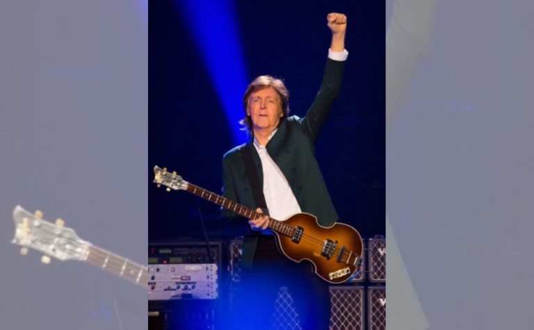 Paul McCartney canta ‘Help!’ por completo pela primeira vez em 60 anos