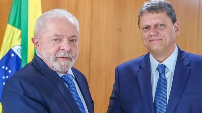 Pesquisa diz que Lula teria 43% e Tarcísio 35% em possivel 2º turno
