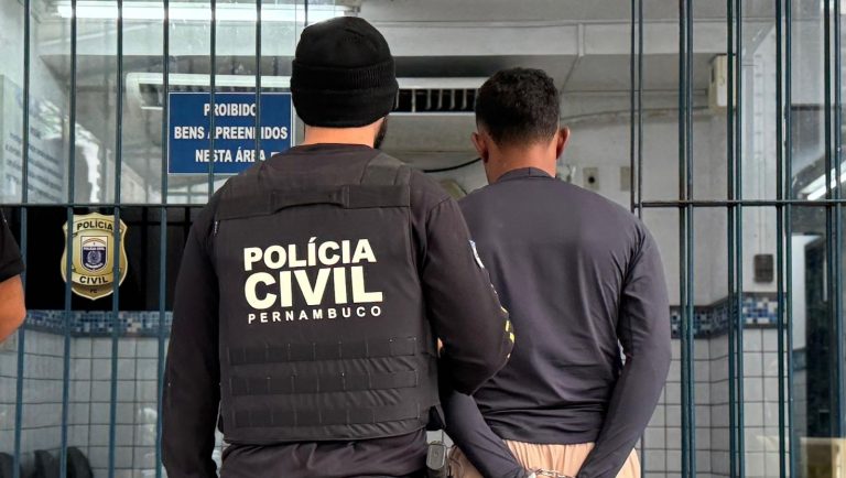 Polícia Civil desarticula quadrilha que cobrava taxa ilegal de empresas de internet