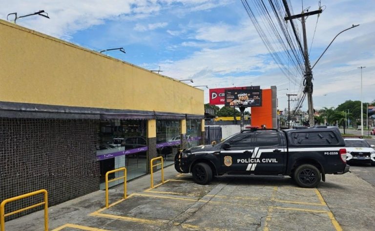 Polícia flagra furto de energia elétrica em loja de açaí em Cariacica