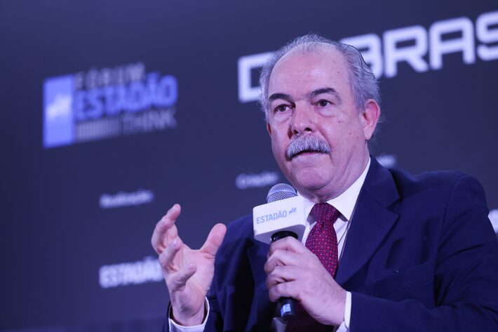 Presidente do BNDES alerta para papel das fintechs no crime organizado