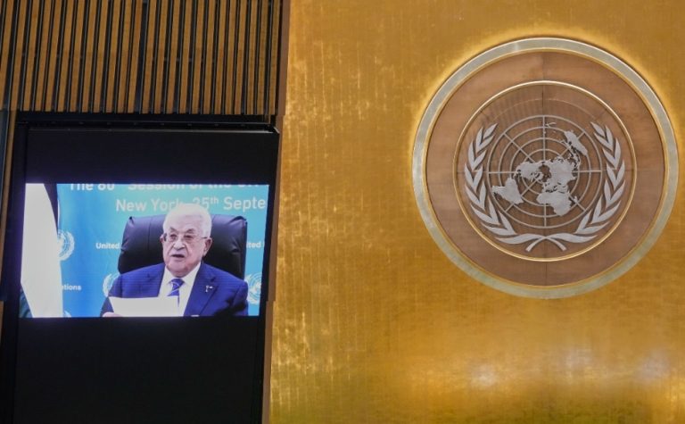 Proibido de ir aos EUA, Abbas pede apoio da ONU para Estado Palestino