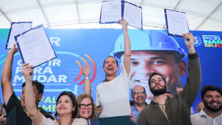 Raquel faz anuncios de investimentos em segurança para redutos de adversários