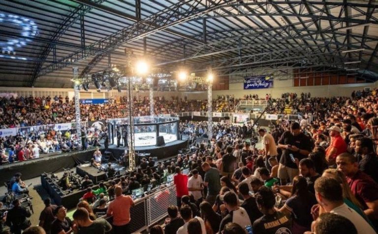 Retirada de ingresso para maior evento de MMA da América Latina