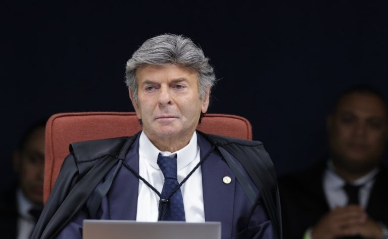 STF não deveria ser responsável pelo julgamento da trama golpista, diz Fux