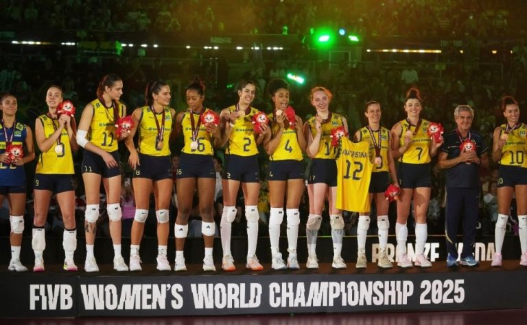 Seleção feminina supera Japão e garante medalha de bronze no Mundial de Vôlei