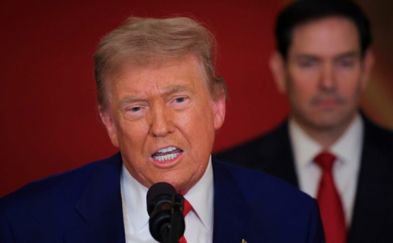 Trump culpa Tylenol durante a gravidez por autismo em crianças