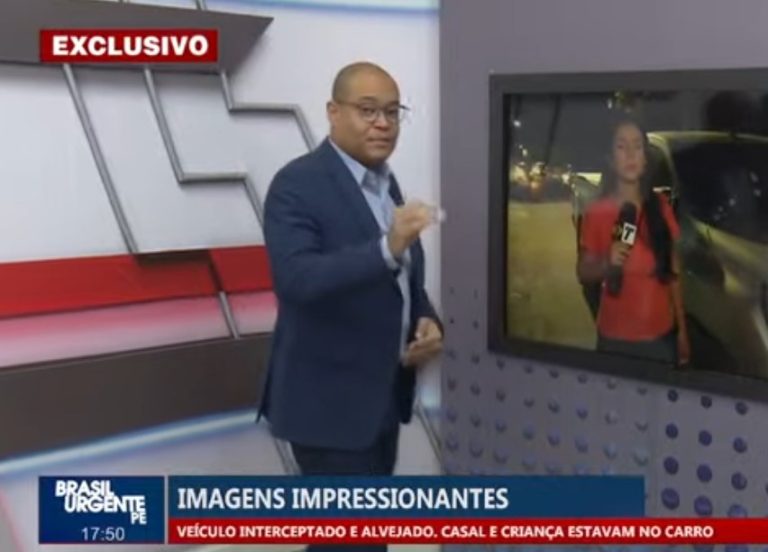 VÍDEO: Bandidos bloqueiam carro e atiram contra ocupantes a luz do dia, em Candeias