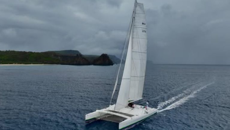 Veleiro “Adrenalina Pura” vence a Regata Recife-Fernando de Noronha 2025