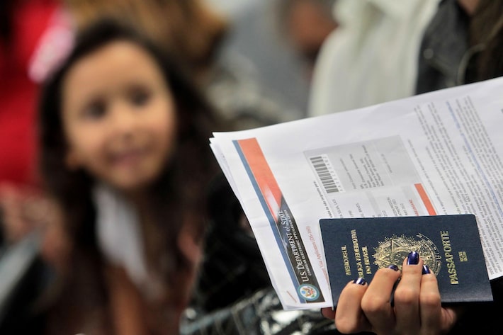 Visto americano fica mais caro e burocrático a partir desta semana