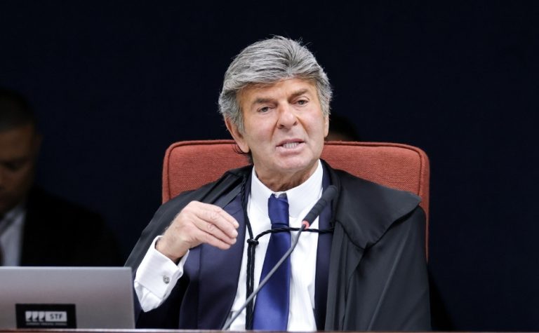 Moraes, Zanin e Dino entram em voto de Cármen para manifesto contra Fux com vídeos