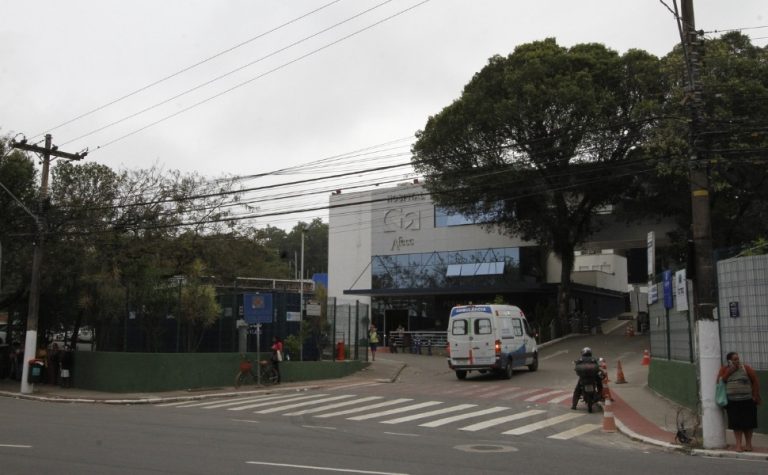 19 funcionários internados após infecção misteriosa no Hospital Santa Rita