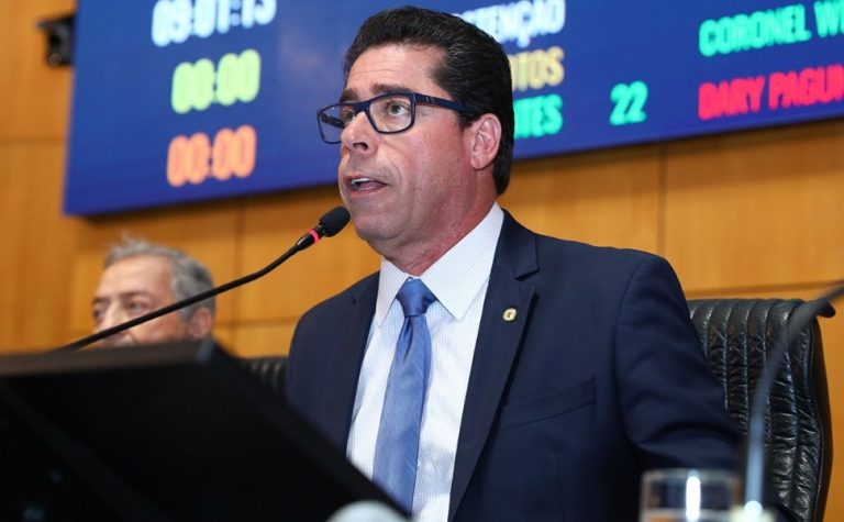 Após operação no Rio, Marcelo Santos defende reforço na segurança da divisa com ES