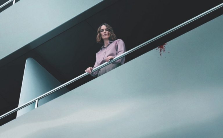 Best-seller vira filme sobre mistério em iate de luxo
