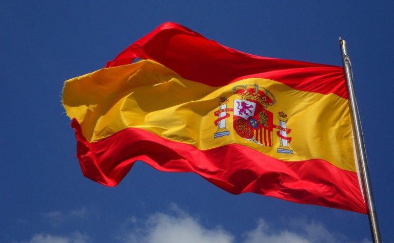 Brasileiros têm até quarta para solicitar cidadania espanhola pela ‘Lei dos Netos’
