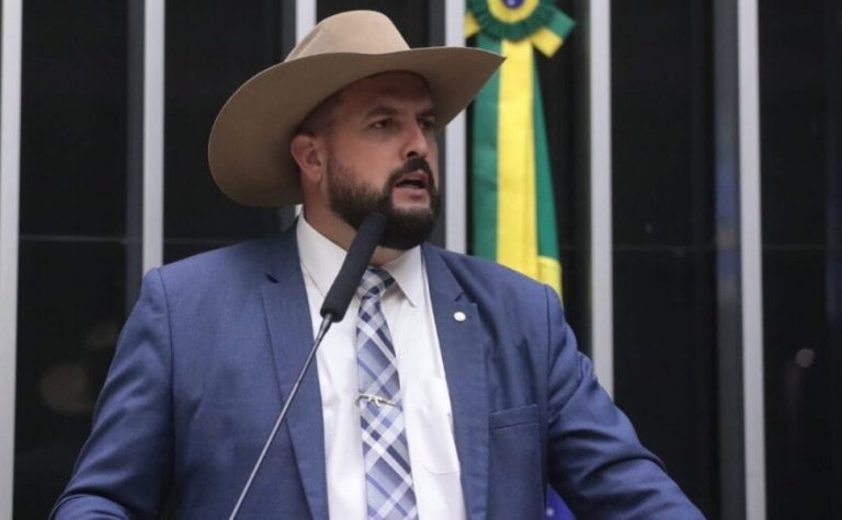 Conselho de Ética instaura processos para suspender deputados de motim bolsonarista
