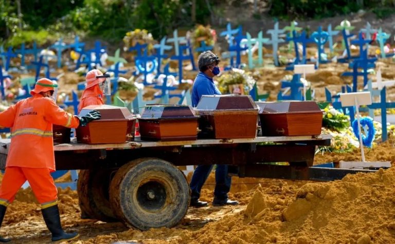 Covid-19 deixou 149 mil crianças e adolescentes órfãos em 2020 e 2021