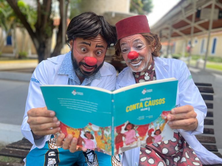 “Doutores da Alegria” lança livro de contos e celebra 22 Anos com espetáculo