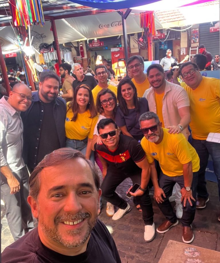 Elenco da Tribuna celebra nova programação no Mercado da Boa Vista, no Recife