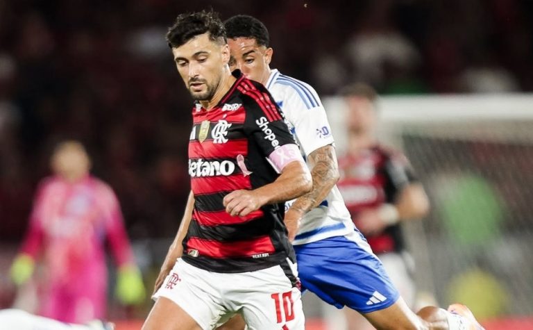 Flamengo e Cruzeiro empatam no reencontro de Gabigol