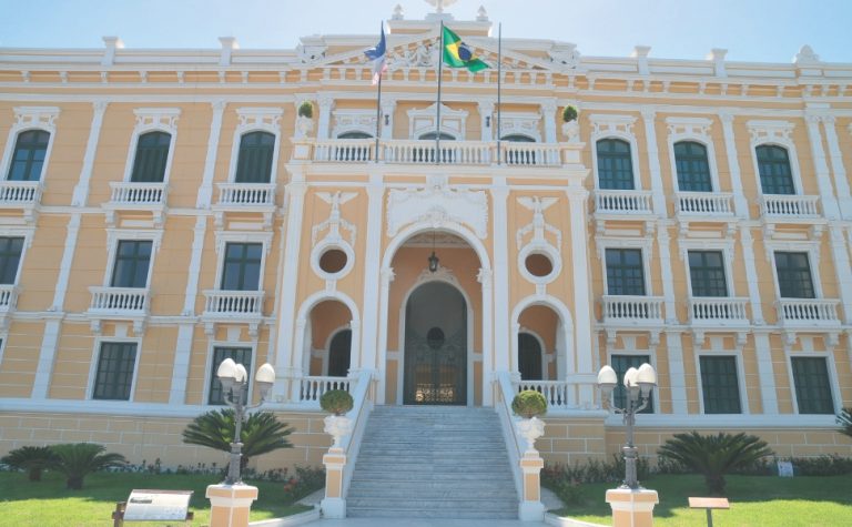 Governo e Prefeituras do ES antecipam ponto facultativo e servidores terão feriadão